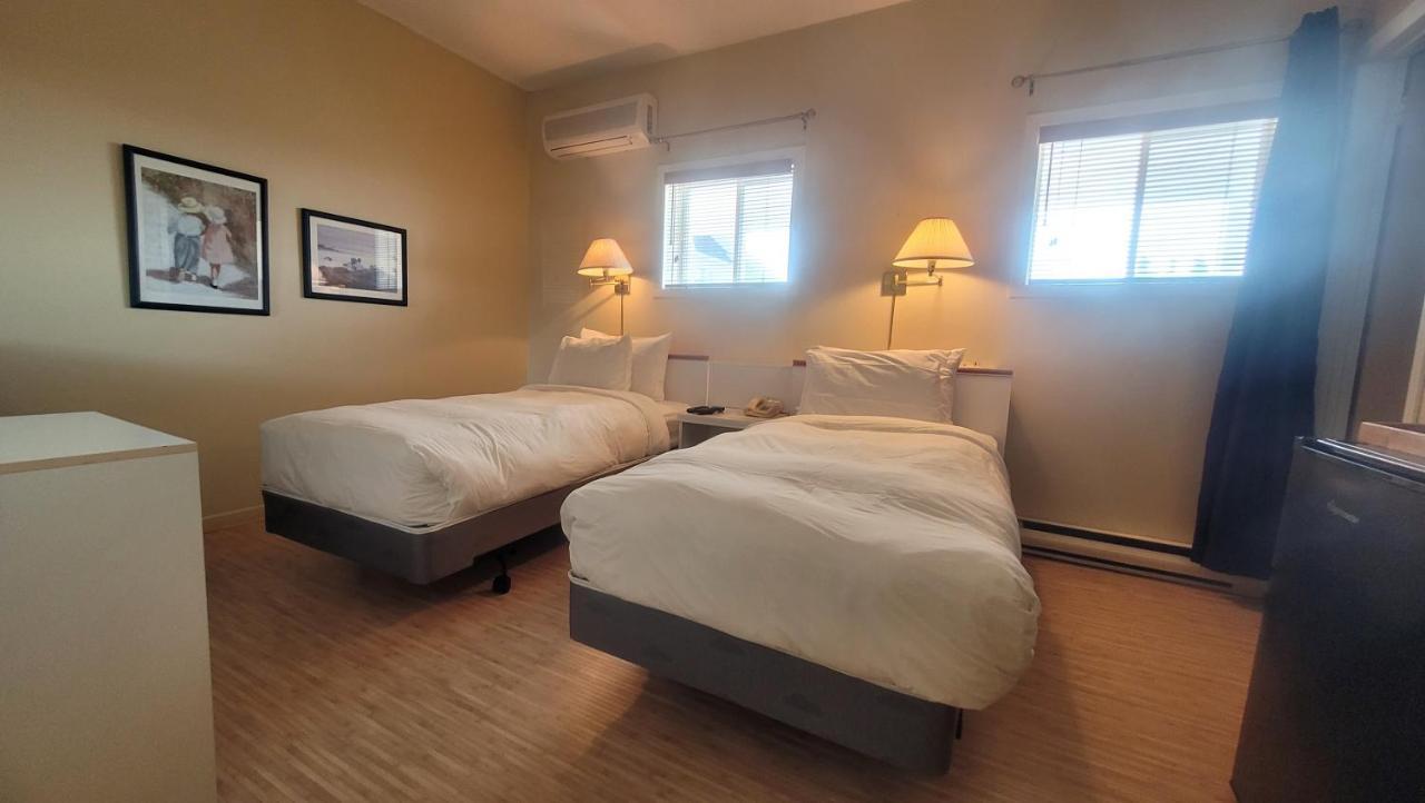 Carleton-sur-Mer Hotel Aquamer מראה חיצוני תמונה