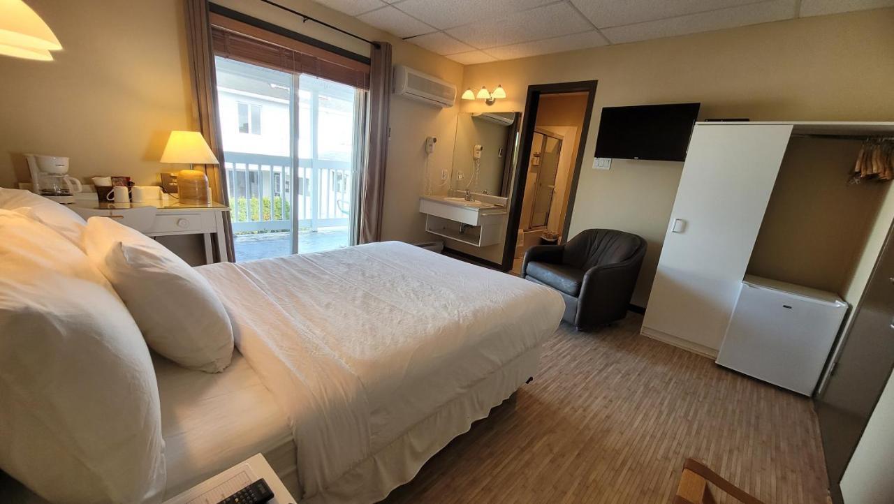 Carleton-sur-Mer Hotel Aquamer מראה חיצוני תמונה