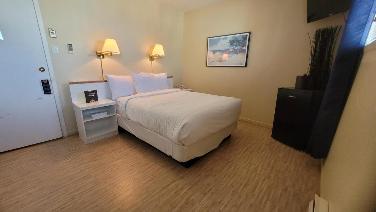 Carleton-sur-Mer Hotel Aquamer מראה חיצוני תמונה