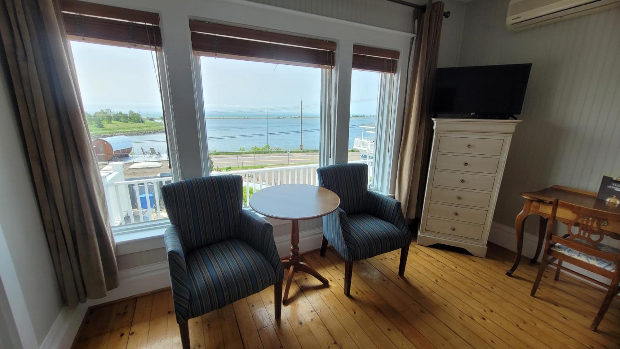 Carleton-sur-Mer Hotel Aquamer מראה חיצוני תמונה